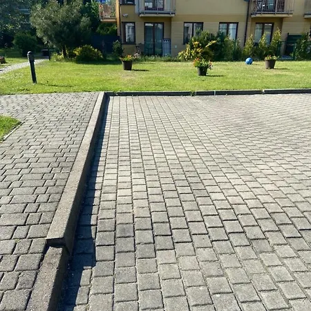 Invikta アパート ソポト